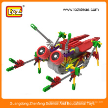 Loz Diy assemblant des blocs de construction jouets pour enfants